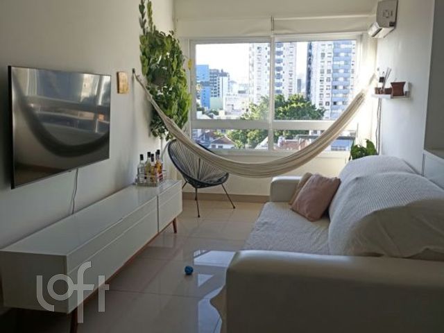 Apartamento com 62m², 2 dormitórios, 1 suíte, 2 vagas, Cidade Baixa em Porto Alegre