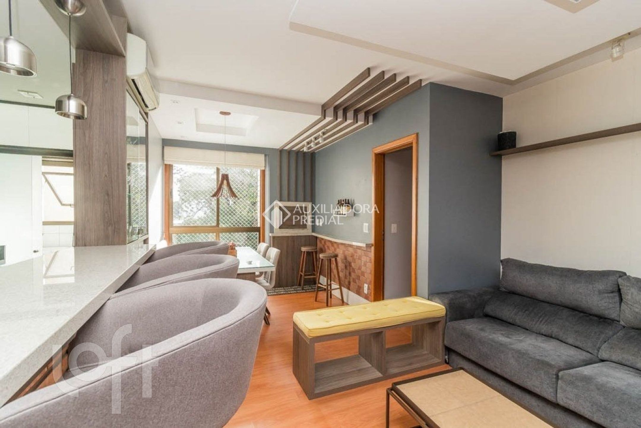 Apartamento com 74m², 2 dormitórios, 1 suíte, 1 vaga, Petrópolis em Porto Alegre