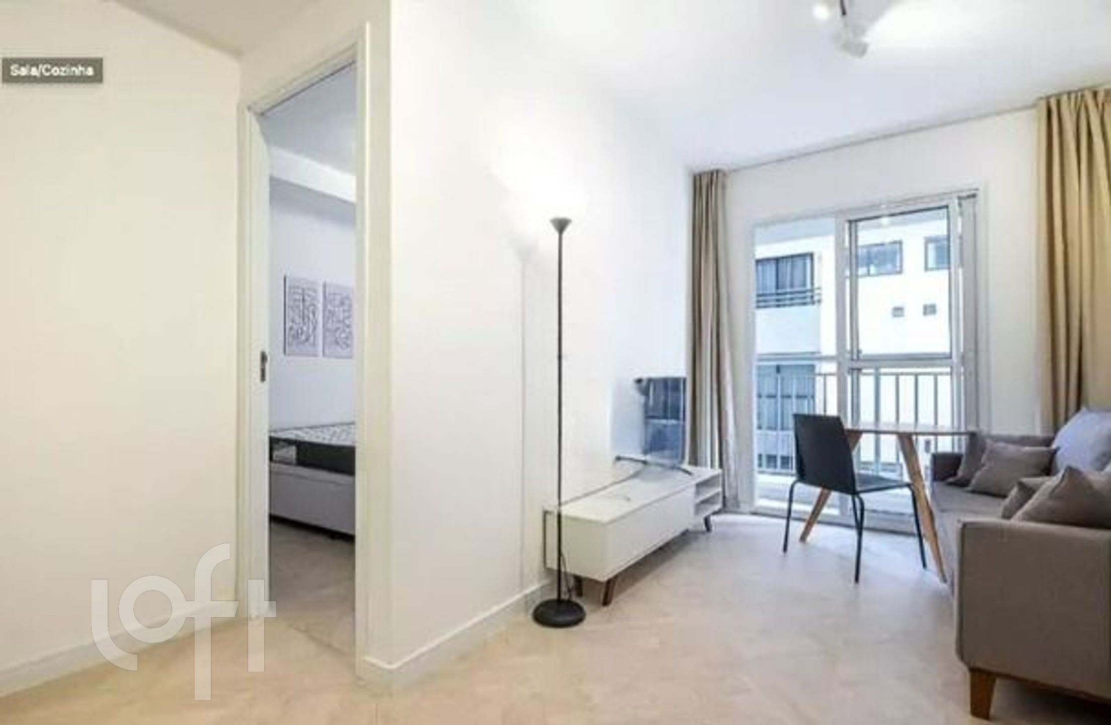 Apartamento à venda com 1 quarto, 32m² - Foto 2