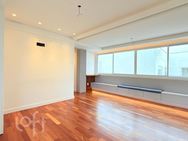 Apartamento com 89m², 2 dormitórios, 1 suíte, 2 vagas, Higienópolis em Porto Alegre