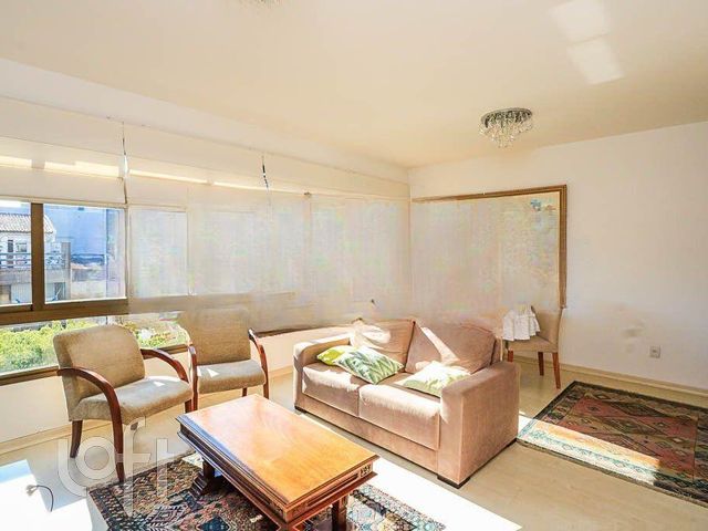 Apartamento com 73m², 2 dormitórios, 1 suíte, 2 vagas, São João em Porto Alegre