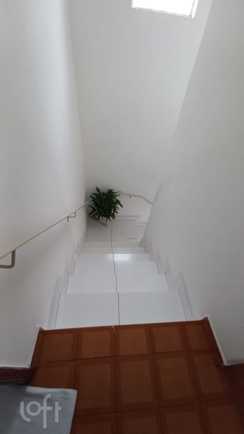 Casa à venda com 2 quartos, 70m² - Foto 3