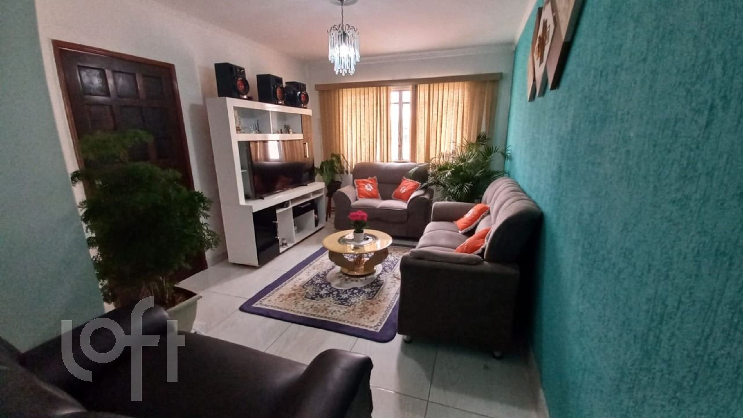 Casa à venda com 2 quartos, 70m² - Foto 1