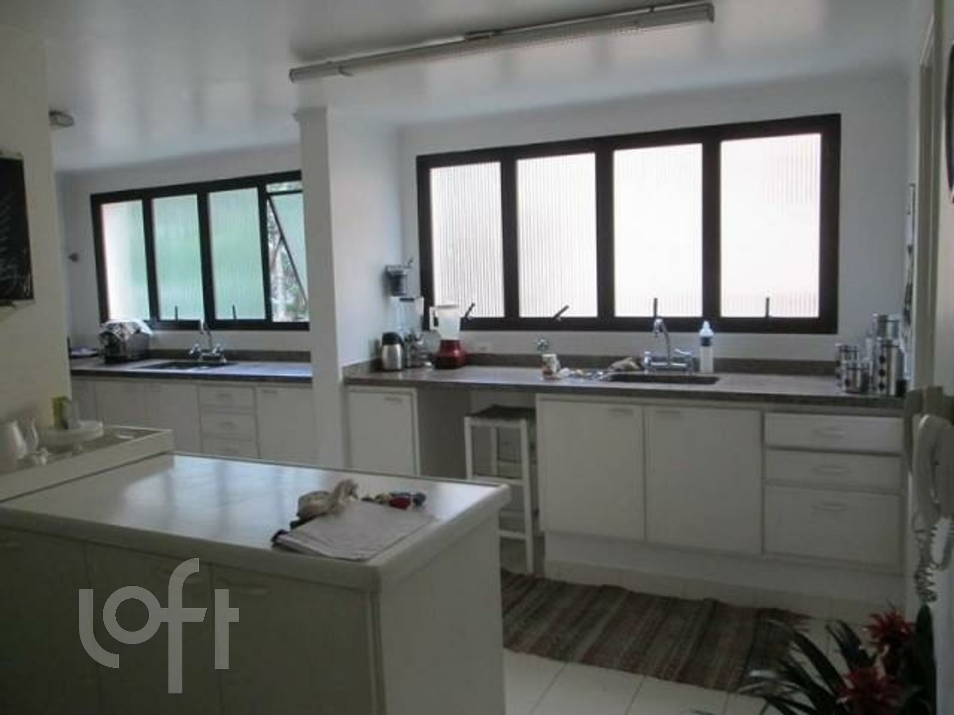 Apartamento à venda com 4 quartos, 235m² - Foto 5