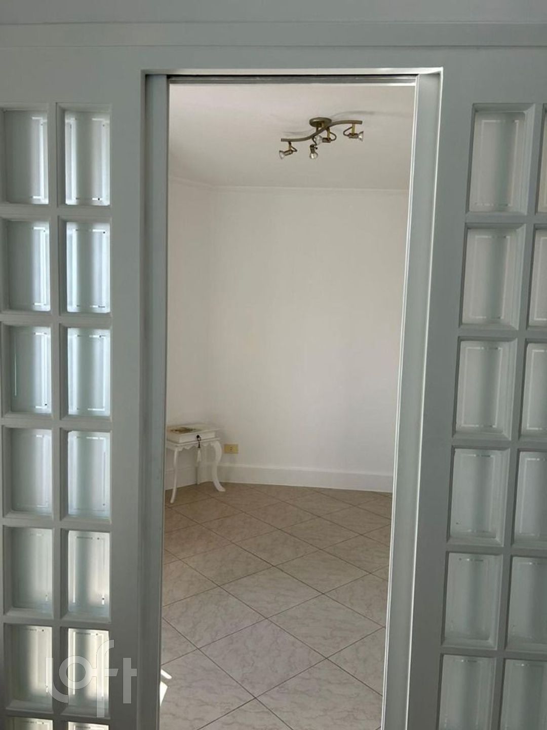 Apartamento à venda com 2 quartos, 61m² - Foto 9