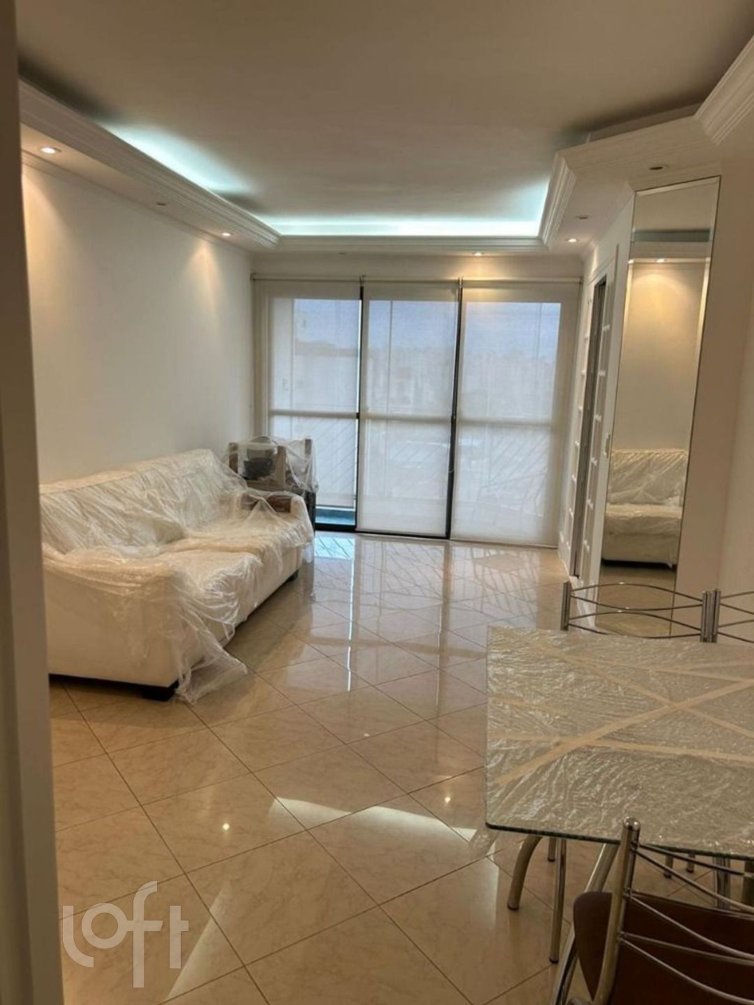 Apartamento à venda com 2 quartos, 61m² - Foto 2