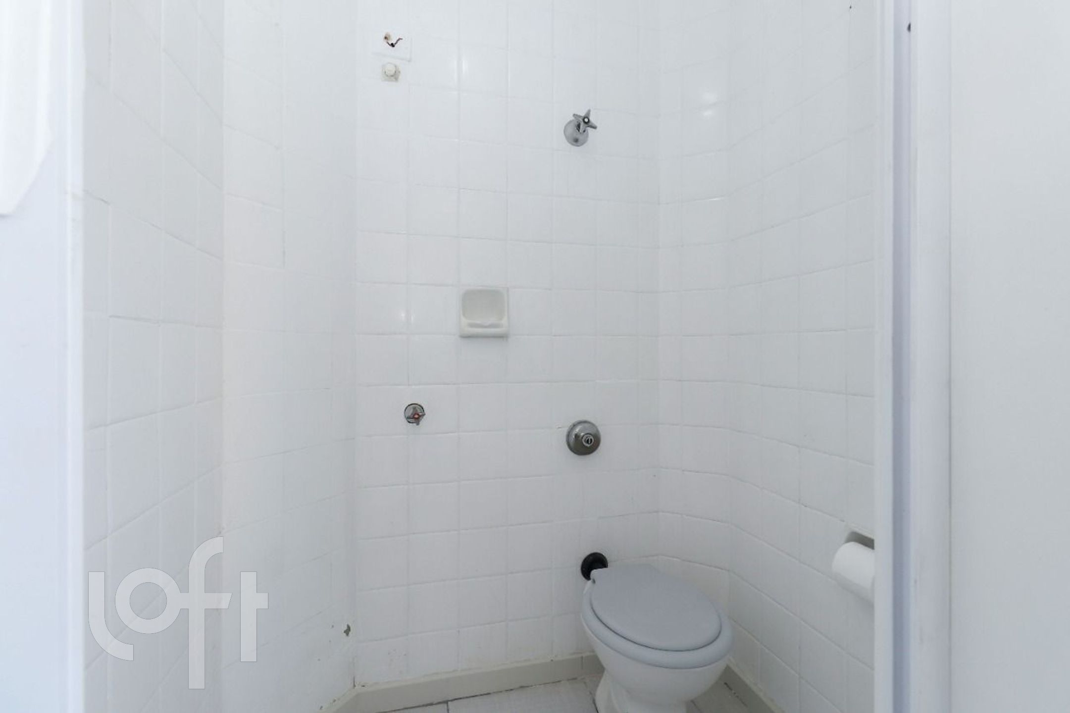 Apartamento à venda com 2 quartos, 74m² - Foto 23