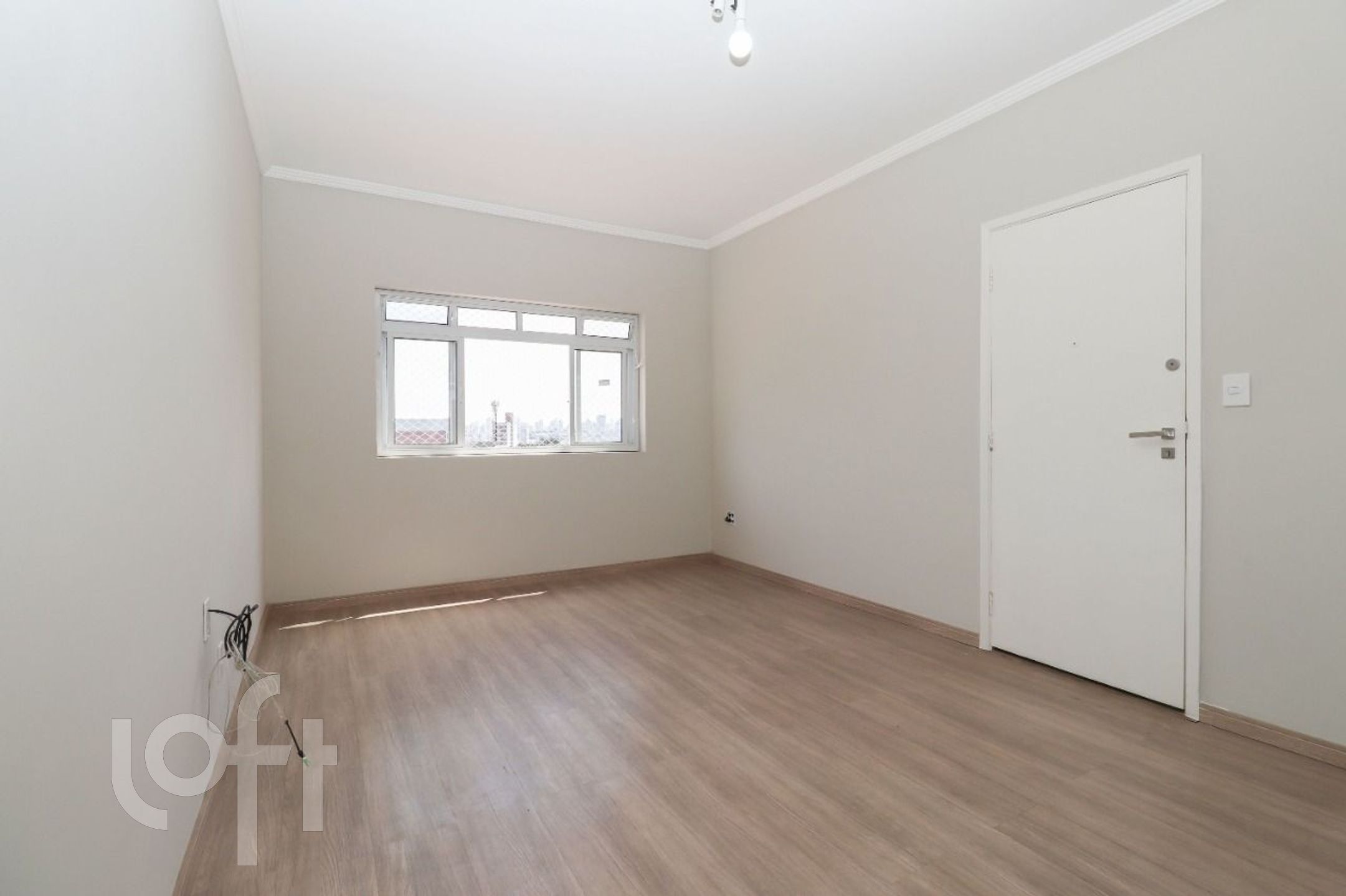 Apartamento à venda com 2 quartos, 74m² - Foto 1