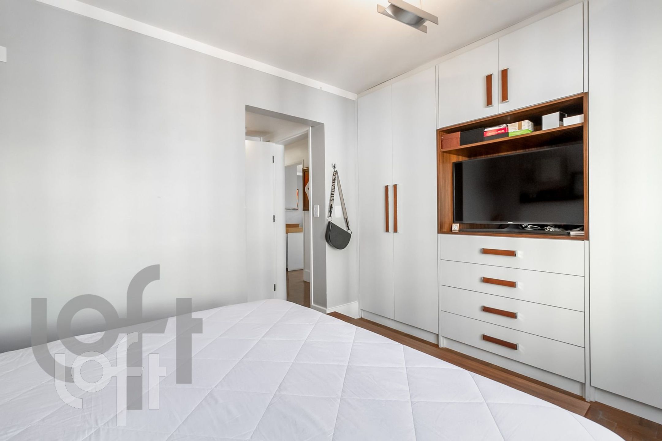 Apartamento à venda com 3 quartos, 108m² - Foto 9