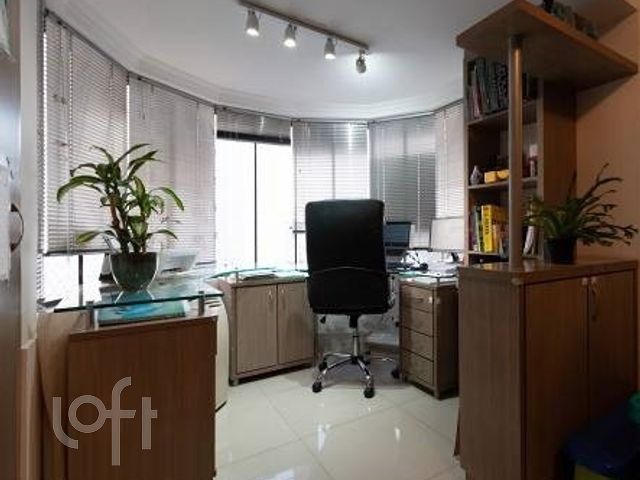 Apartamento com 130m², 2 dormitórios, 1 suíte, 2 vagas, Cristo Redentor em Porto Alegre