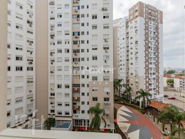 Apartamento com 65m², 2 dormitórios, 1 suíte, 1 vaga, Vila Ipiranga em Porto Alegre