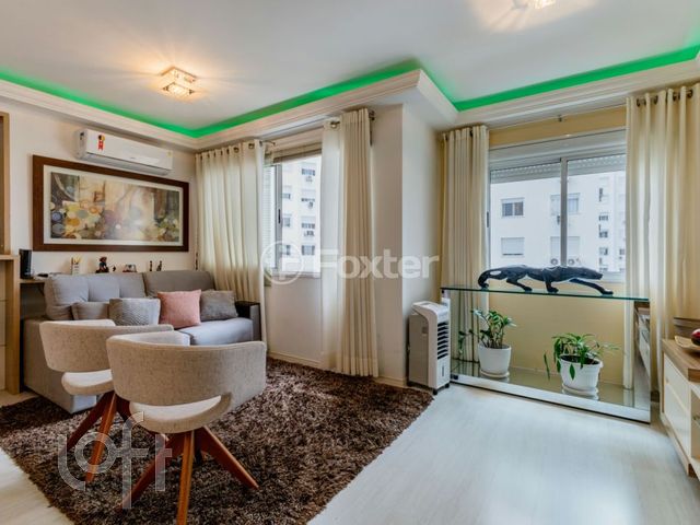 Apartamento com 65m², 2 dormitórios, 1 suíte, 1 vaga, Vila Ipiranga em Porto Alegre