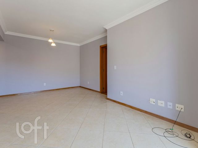 Apartamento com 84m², 3 dormitórios, 1 suíte, 1 vaga, Floresta em Porto Alegre