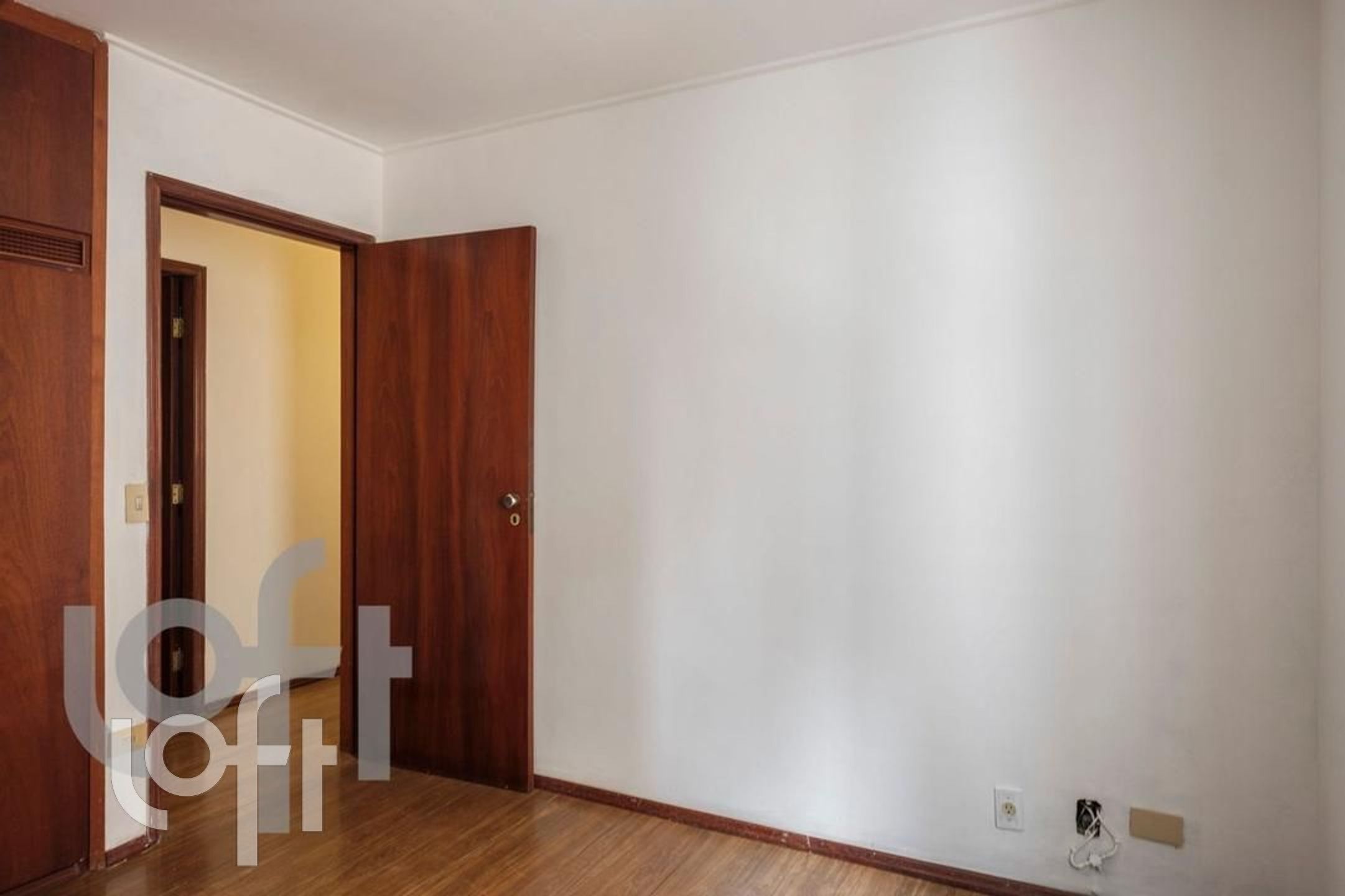 Apartamento à venda com 3 quartos, 120m² - Foto 1