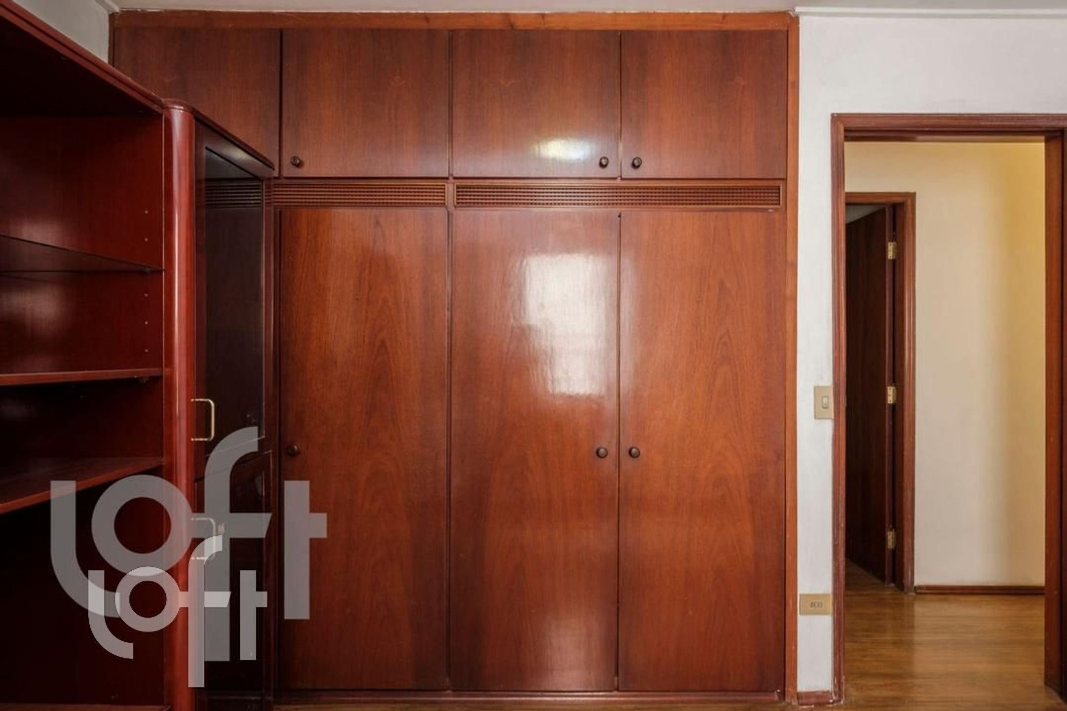 Apartamento à venda com 3 quartos, 120m² - Foto 2