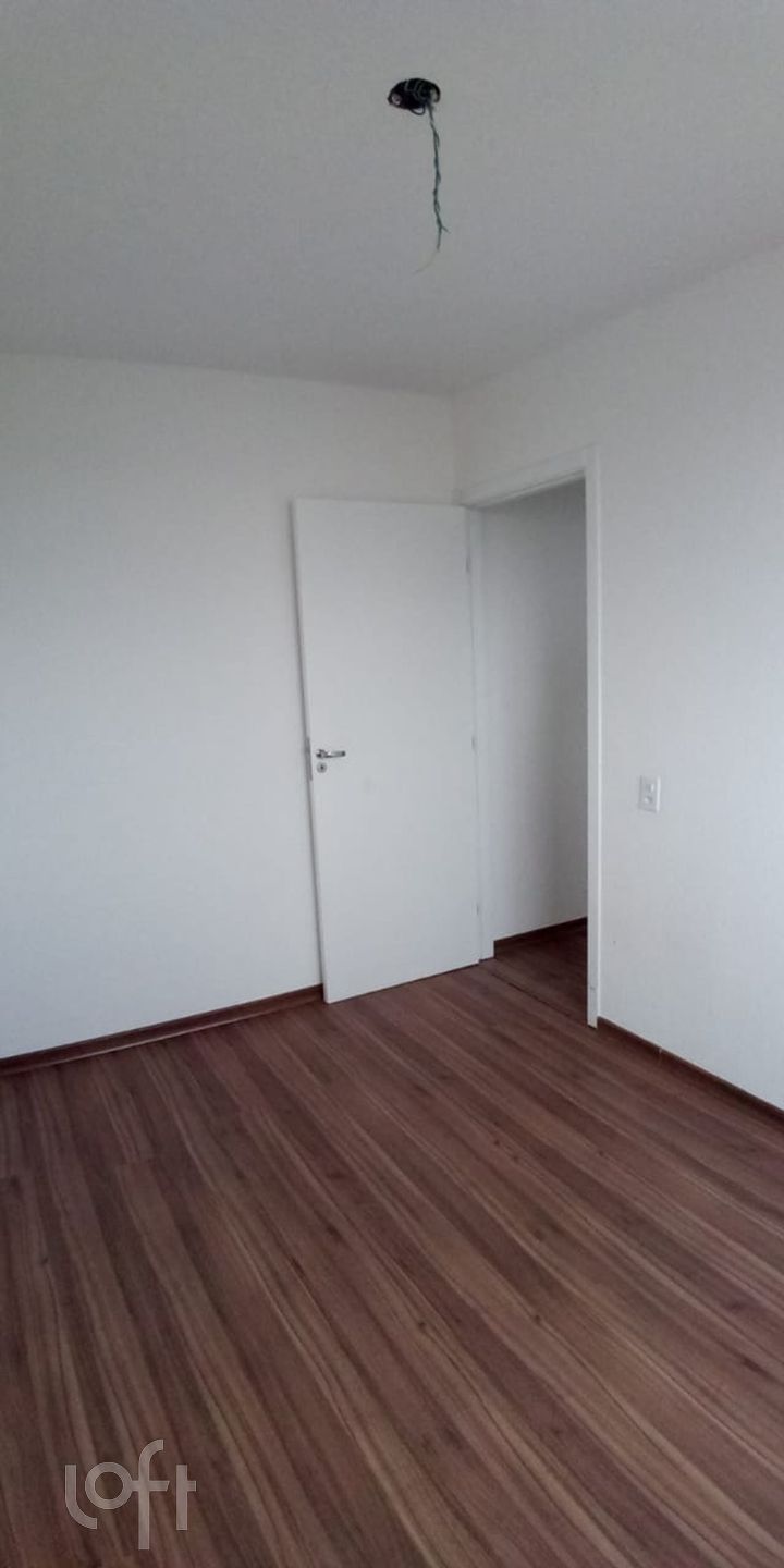 Apartamento à venda com 2 quartos, 41m² - Foto 4