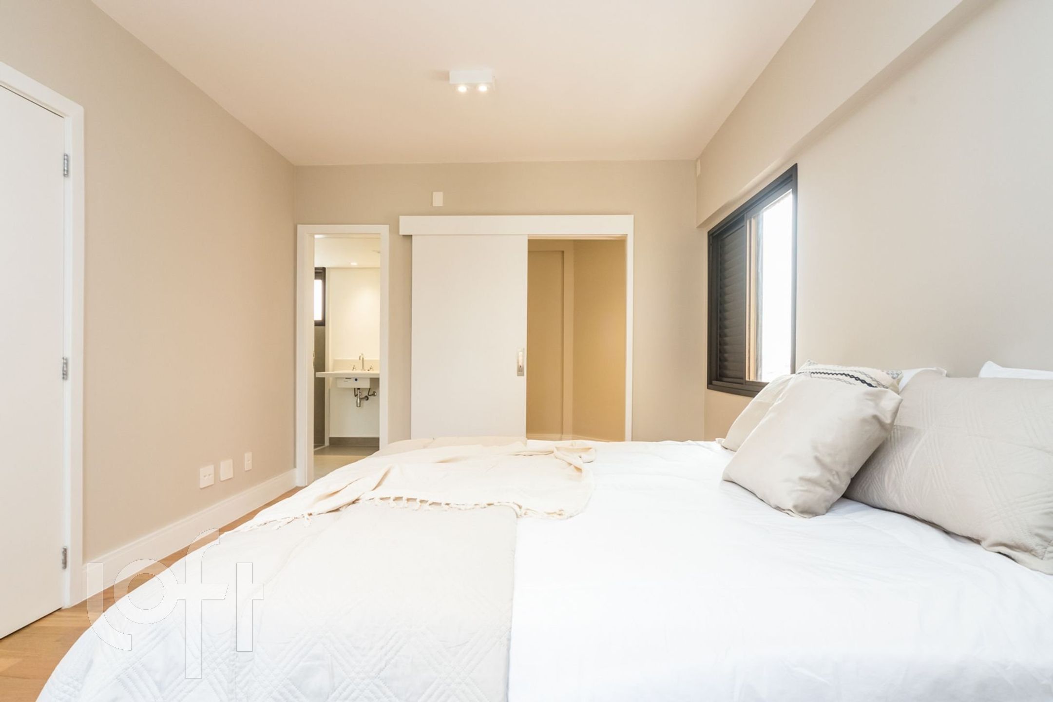 Apartamento à venda com 5 quartos, 283m² - Foto 12