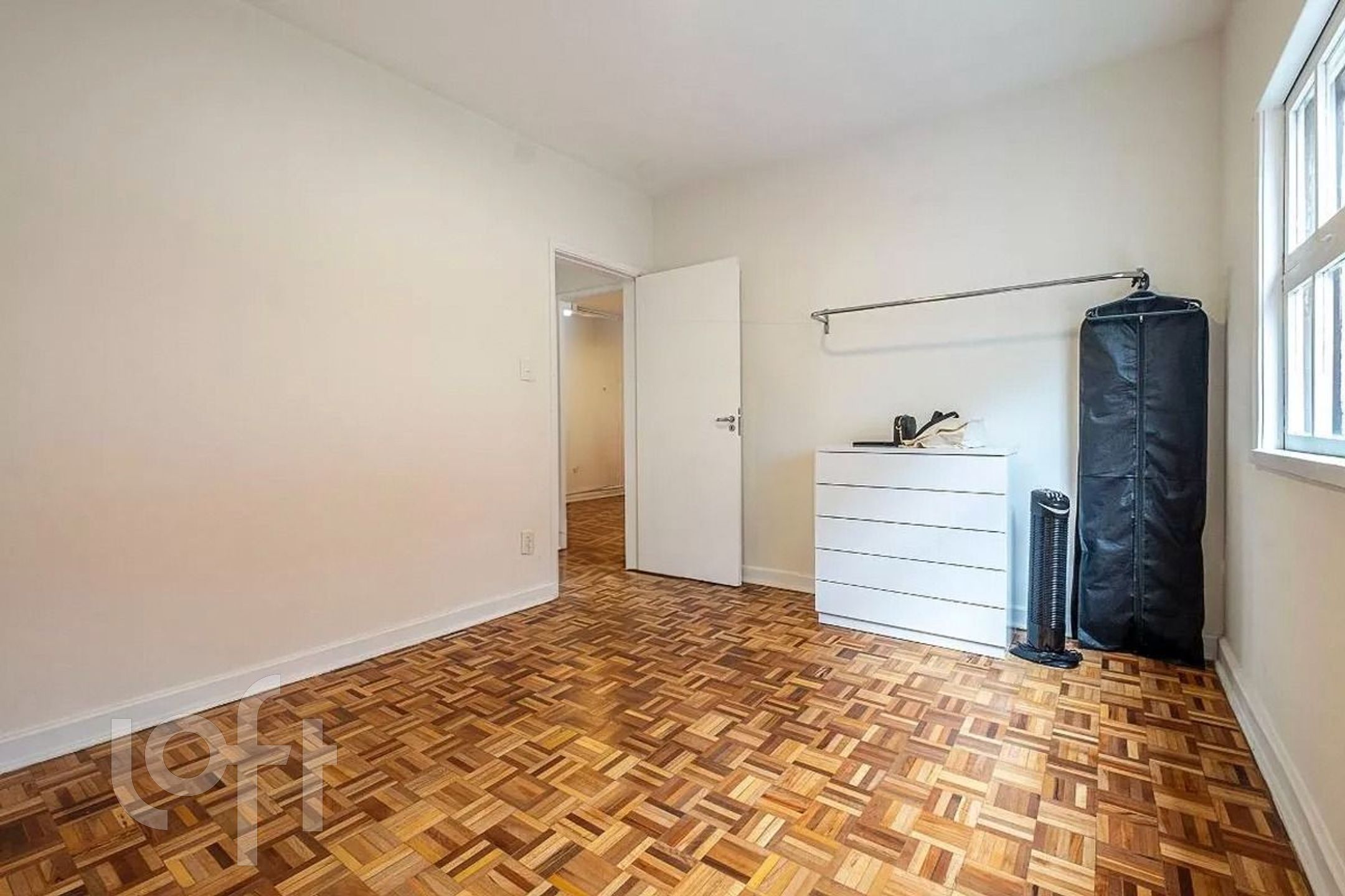 Apartamento à venda com 3 quartos, 160m² - Foto 15