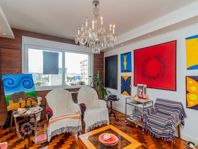 Apartamento com 100m², 2 dormitórios, Independência em Porto Alegre