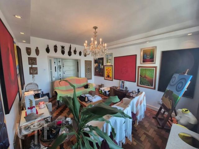 Apartamento com 100m², 2 dormitórios, Independência em Porto Alegre