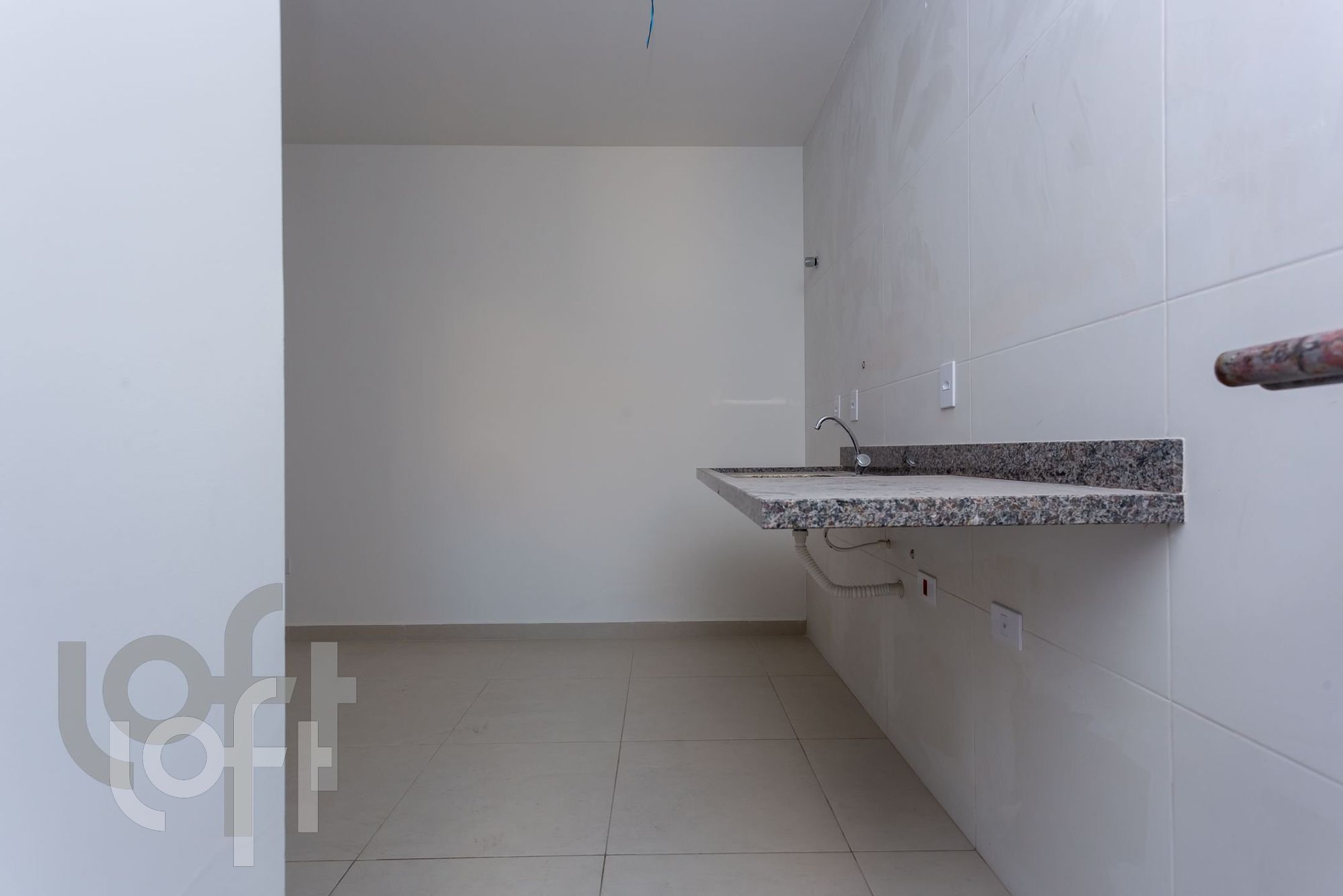 Apartamento à venda com 1 quarto, 28m² - Foto 9