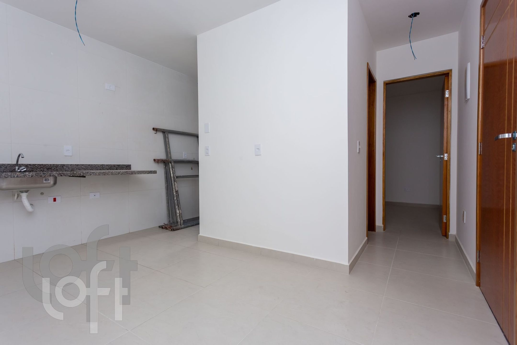 Apartamento à venda com 1 quarto, 28m² - Foto 1