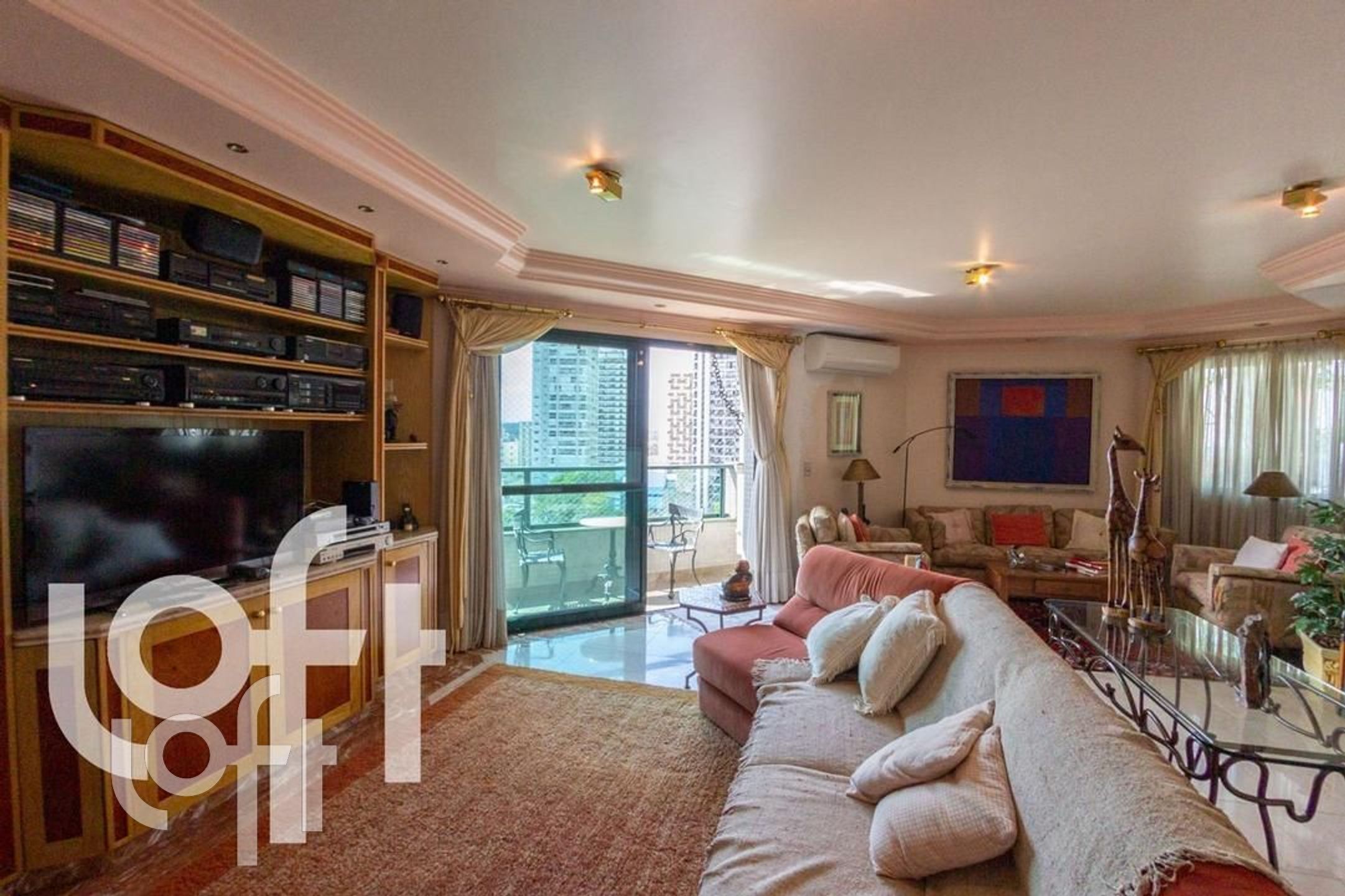 Apartamento à venda com 3 quartos, 170m² - Foto 1