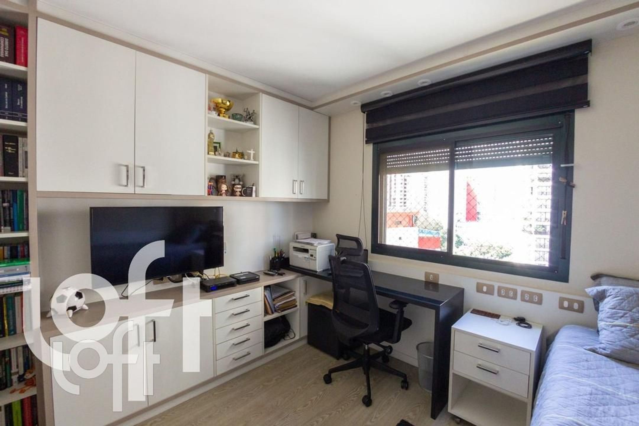 Apartamento à venda com 3 quartos, 170m² - Foto 12