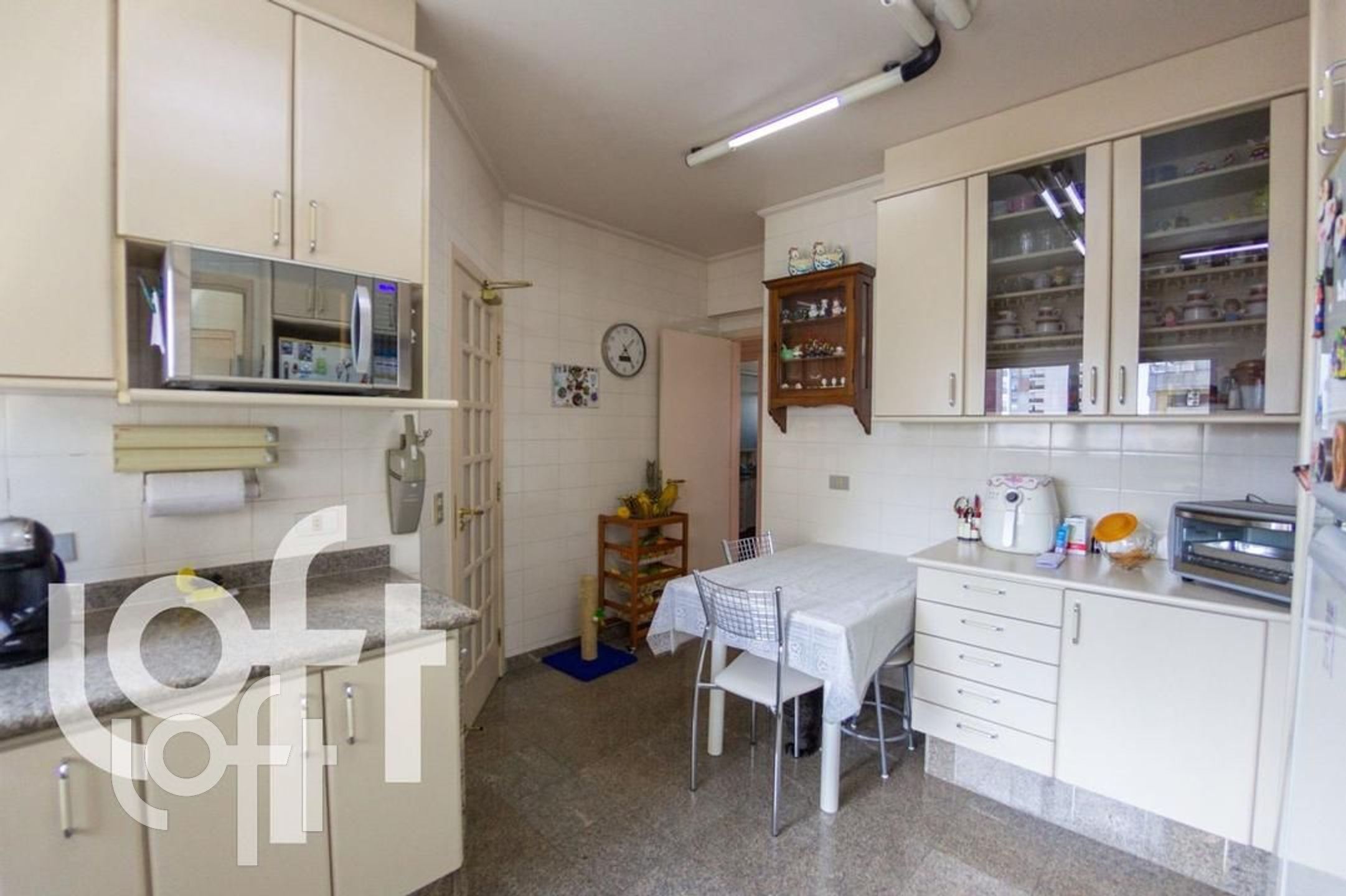 Apartamento à venda com 3 quartos, 170m² - Foto 21