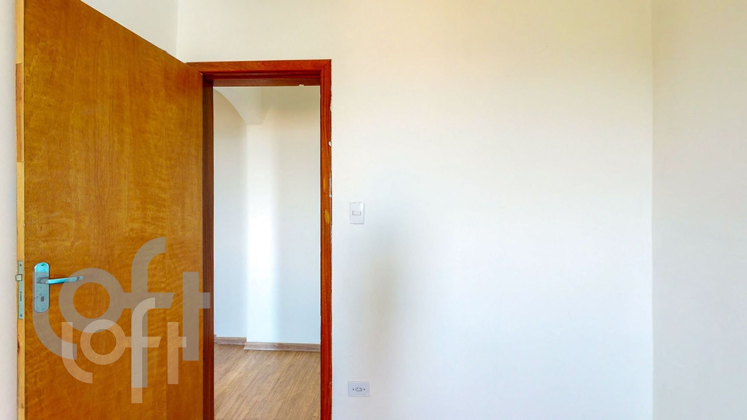 Apartamento à venda com 2 quartos, 62m² - Foto 4