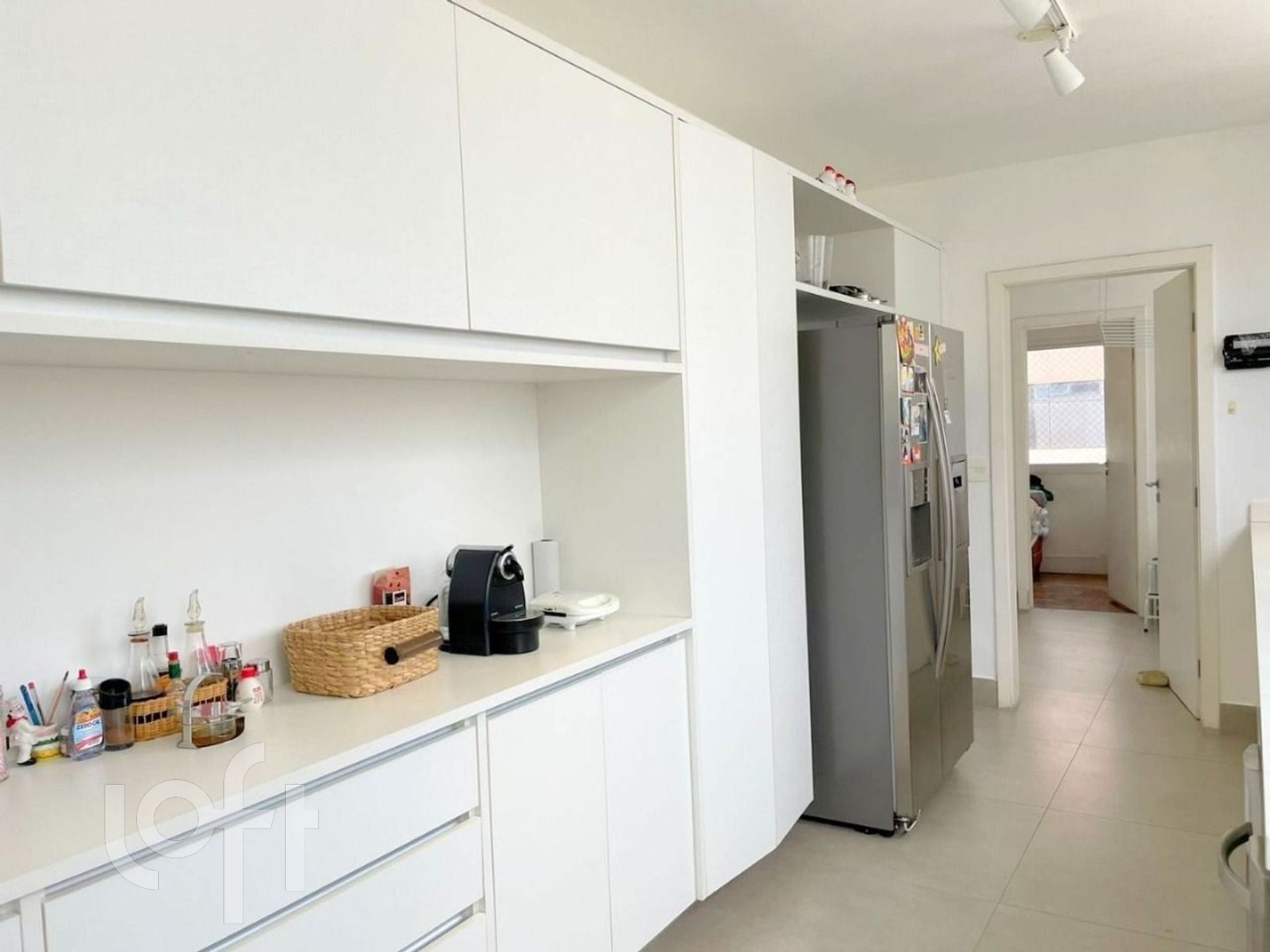 Apartamento à venda com 3 quartos, 190m² - Foto 5