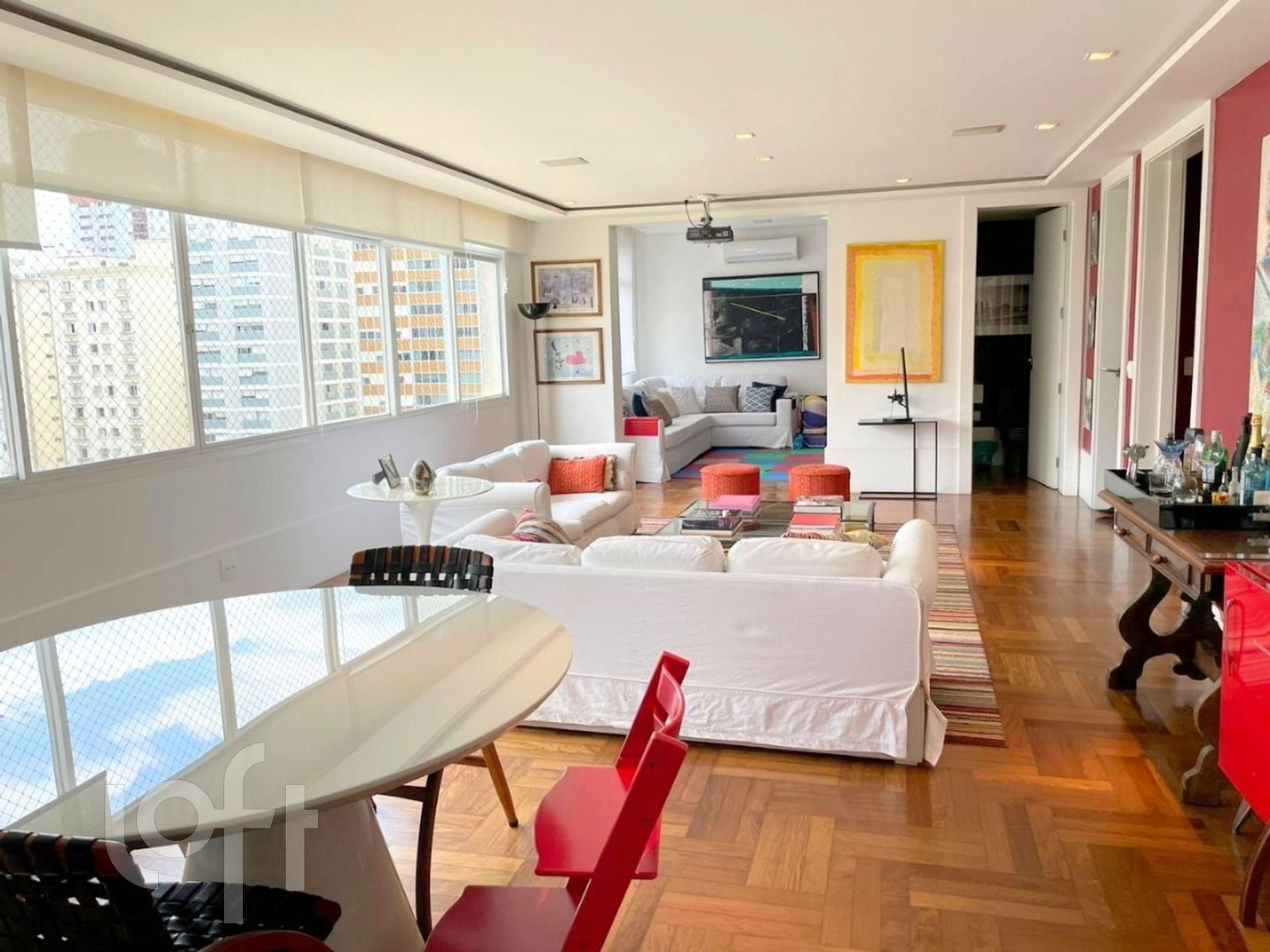 Apartamento à venda com 3 quartos, 190m² - Foto 2