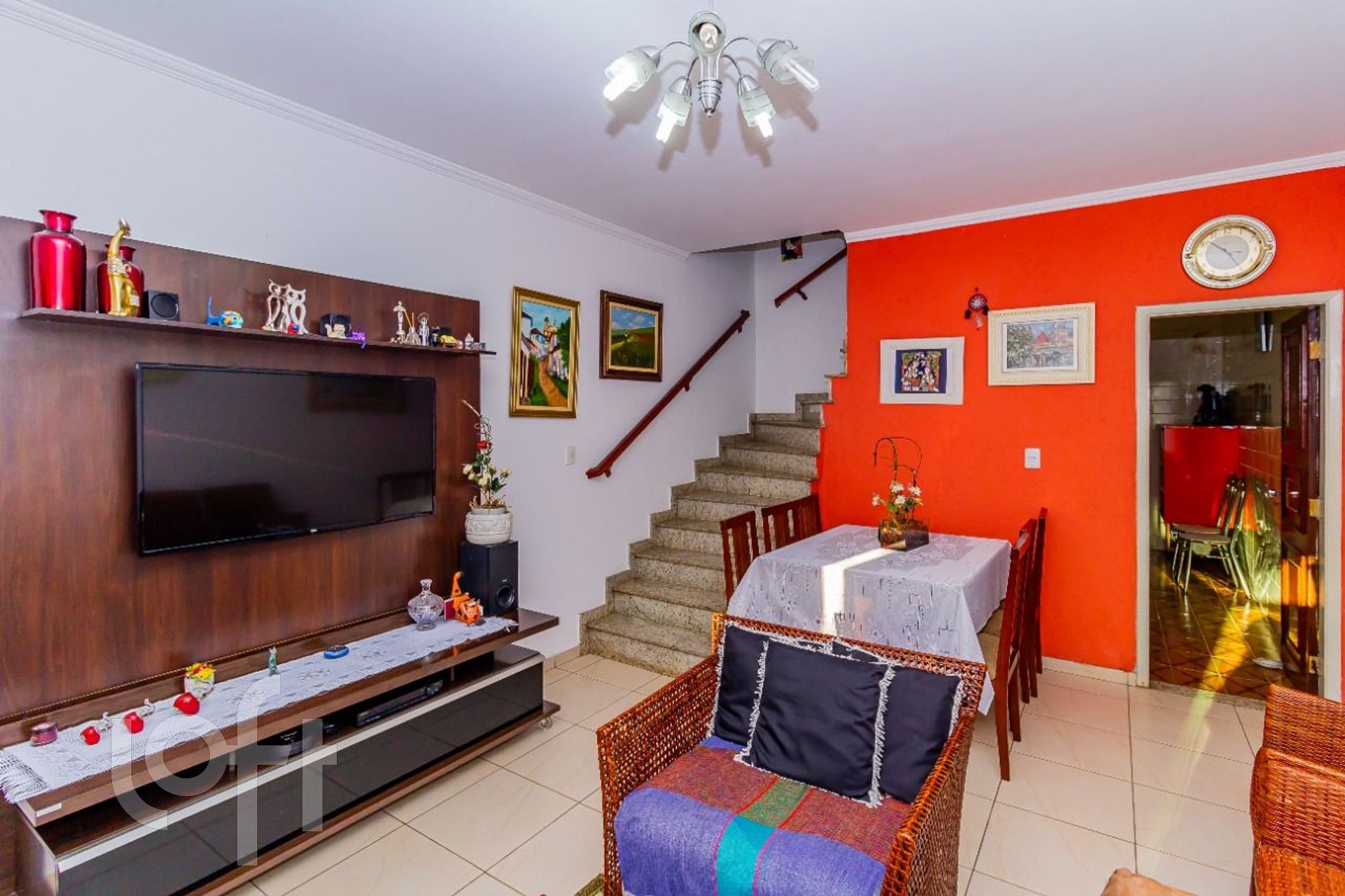 Casa à venda com 3 quartos, 100m² - Foto 3