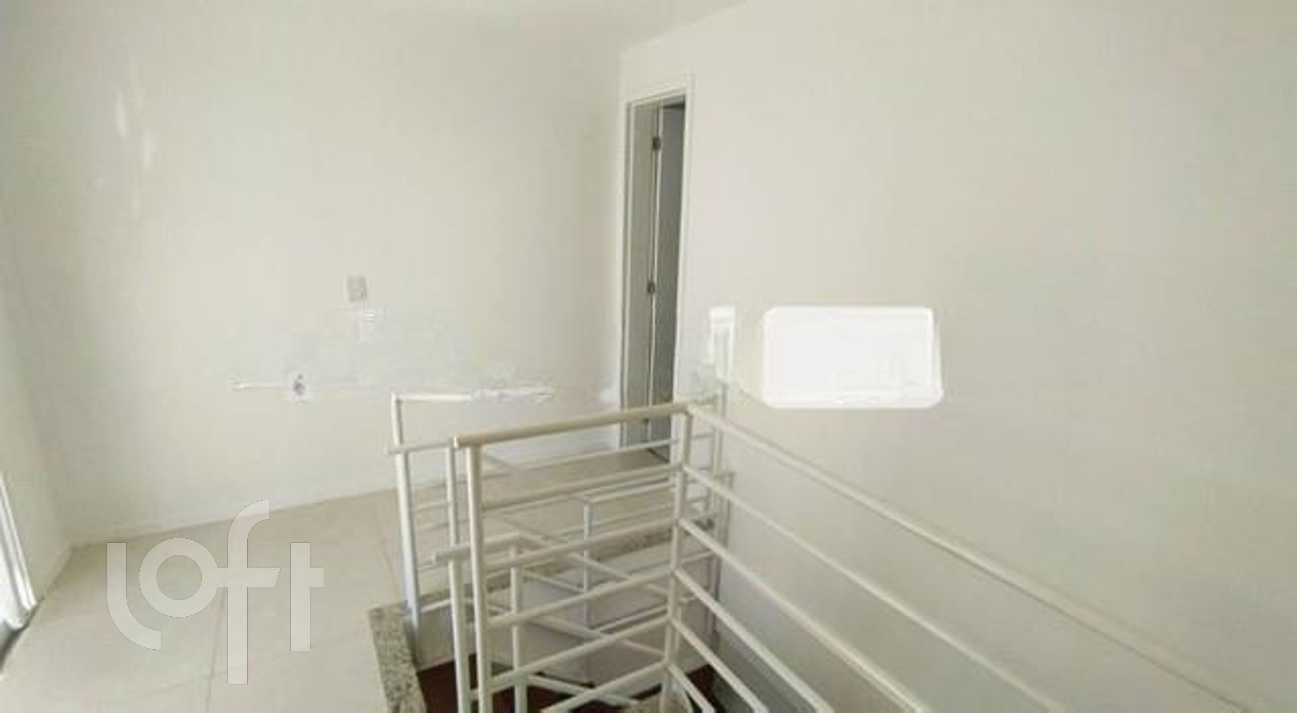 Apartamento à venda com 2 quartos, 120m² - Foto 2