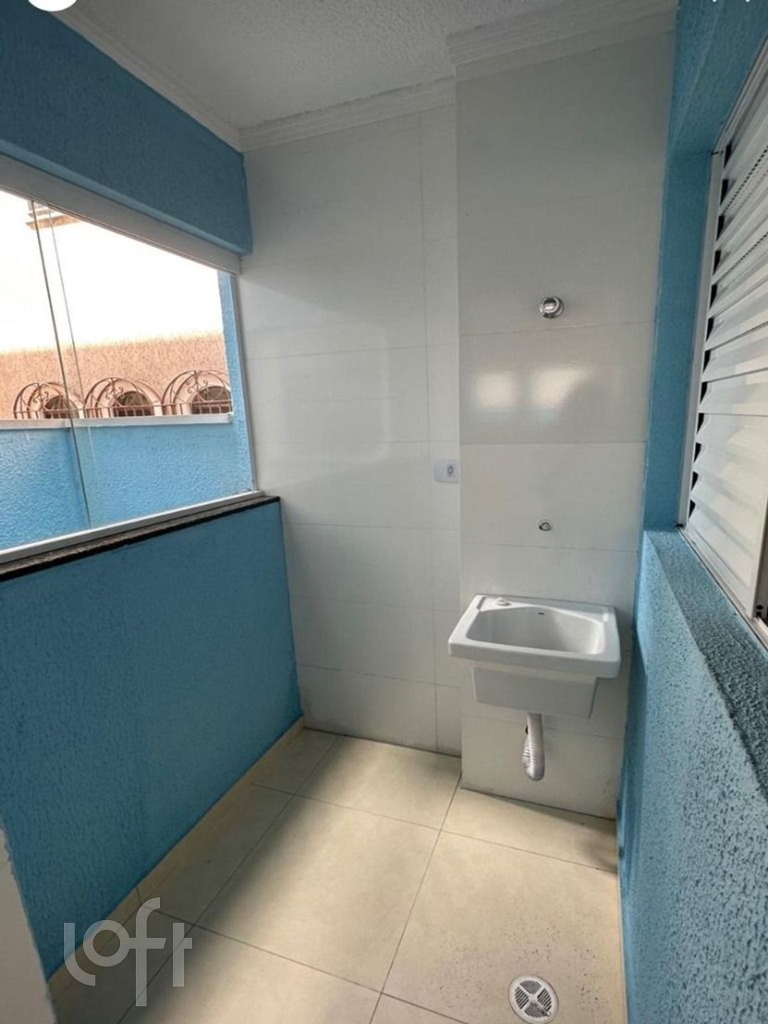 Apartamento à venda com 2 quartos, 35m² - Foto 7