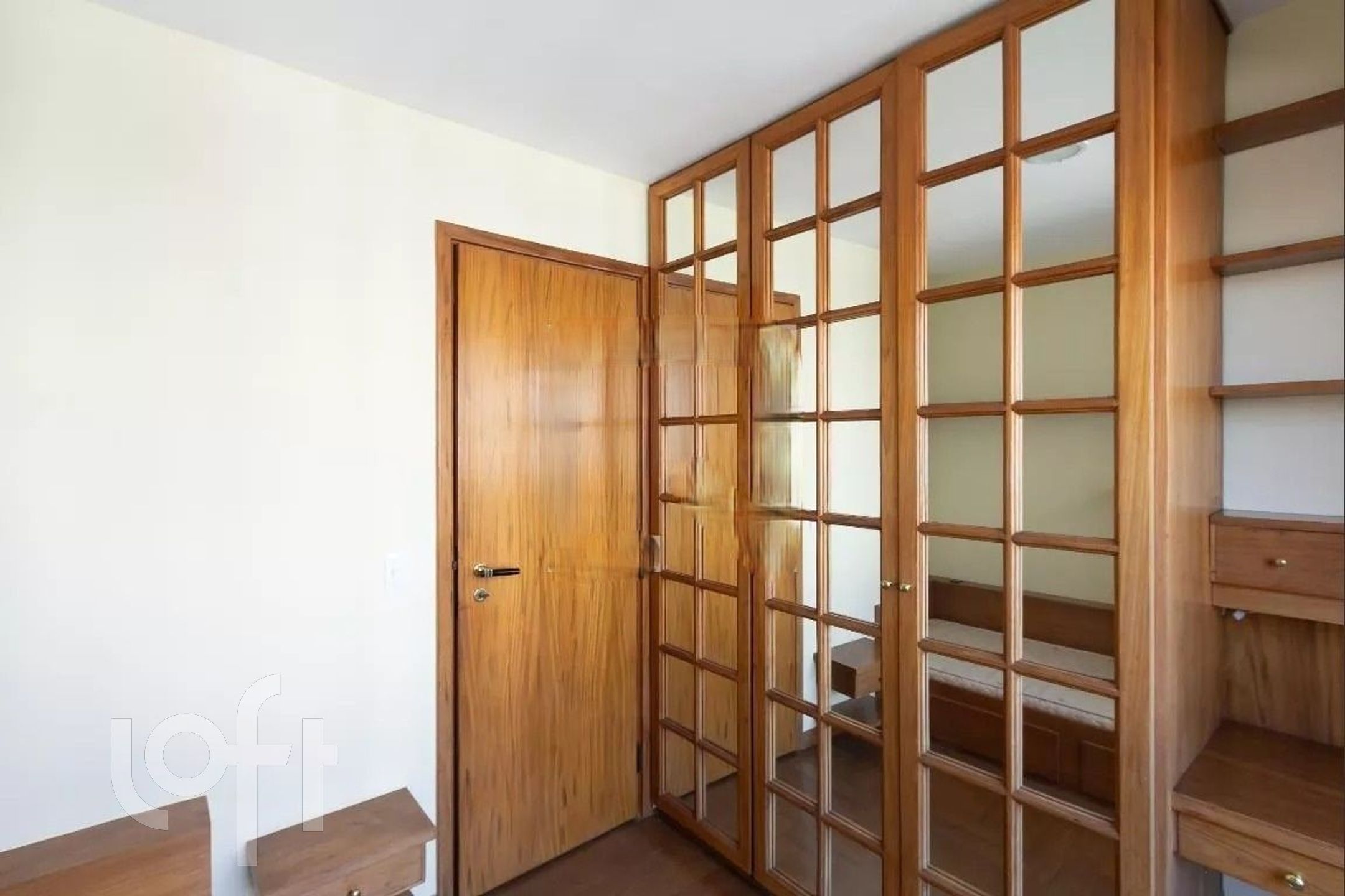 Apartamento à venda com 4 quartos, 220m² - Foto 9