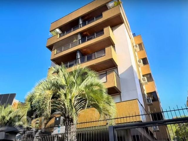 Apartamento com 128m², 3 dormitórios, 1 suíte, 1 vaga, Auxiliadora em Porto Alegre