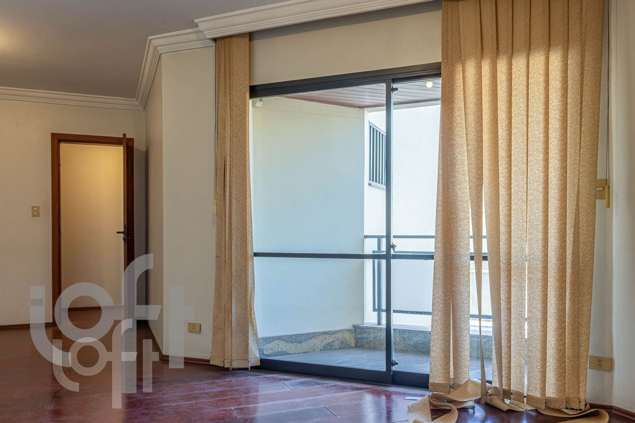 Apartamento à venda com 3 quartos, 112m² - Foto 1