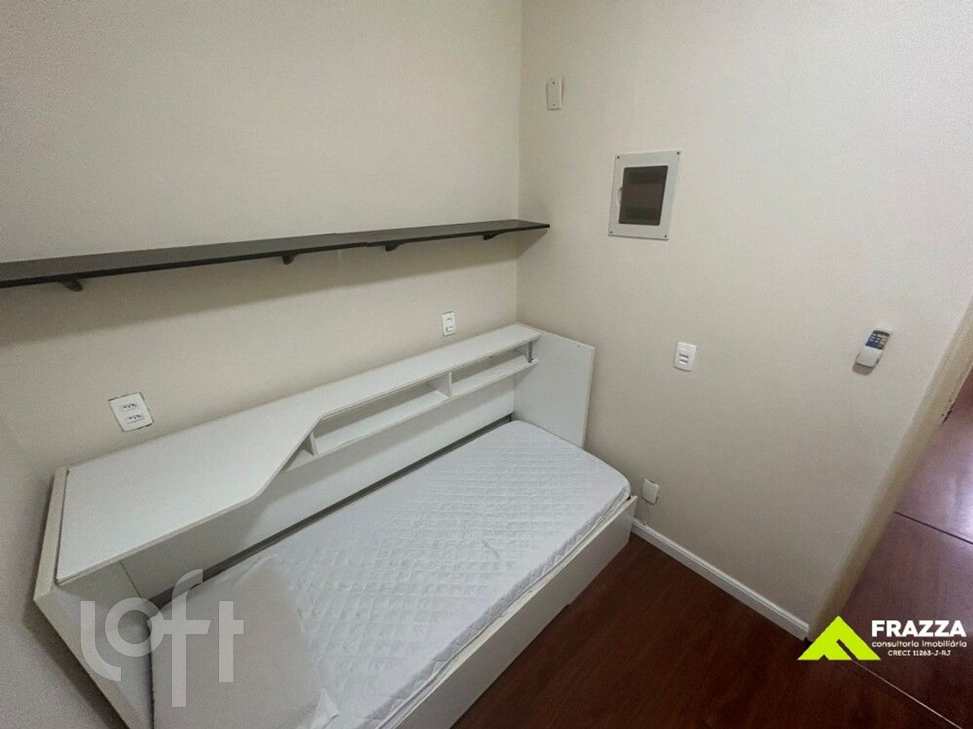 Apartamento à venda com 2 quartos, 77m² - Foto 14