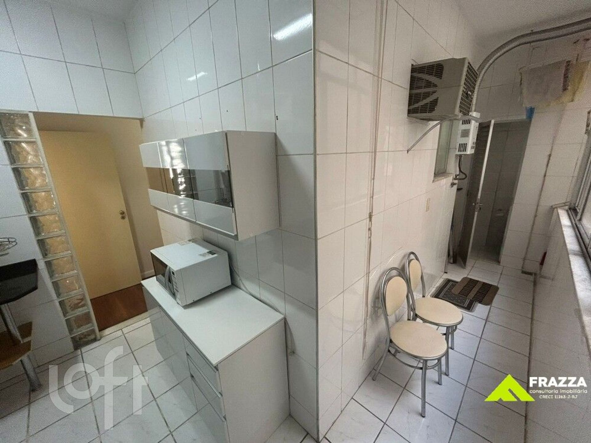 Apartamento à venda com 2 quartos, 77m² - Foto 11