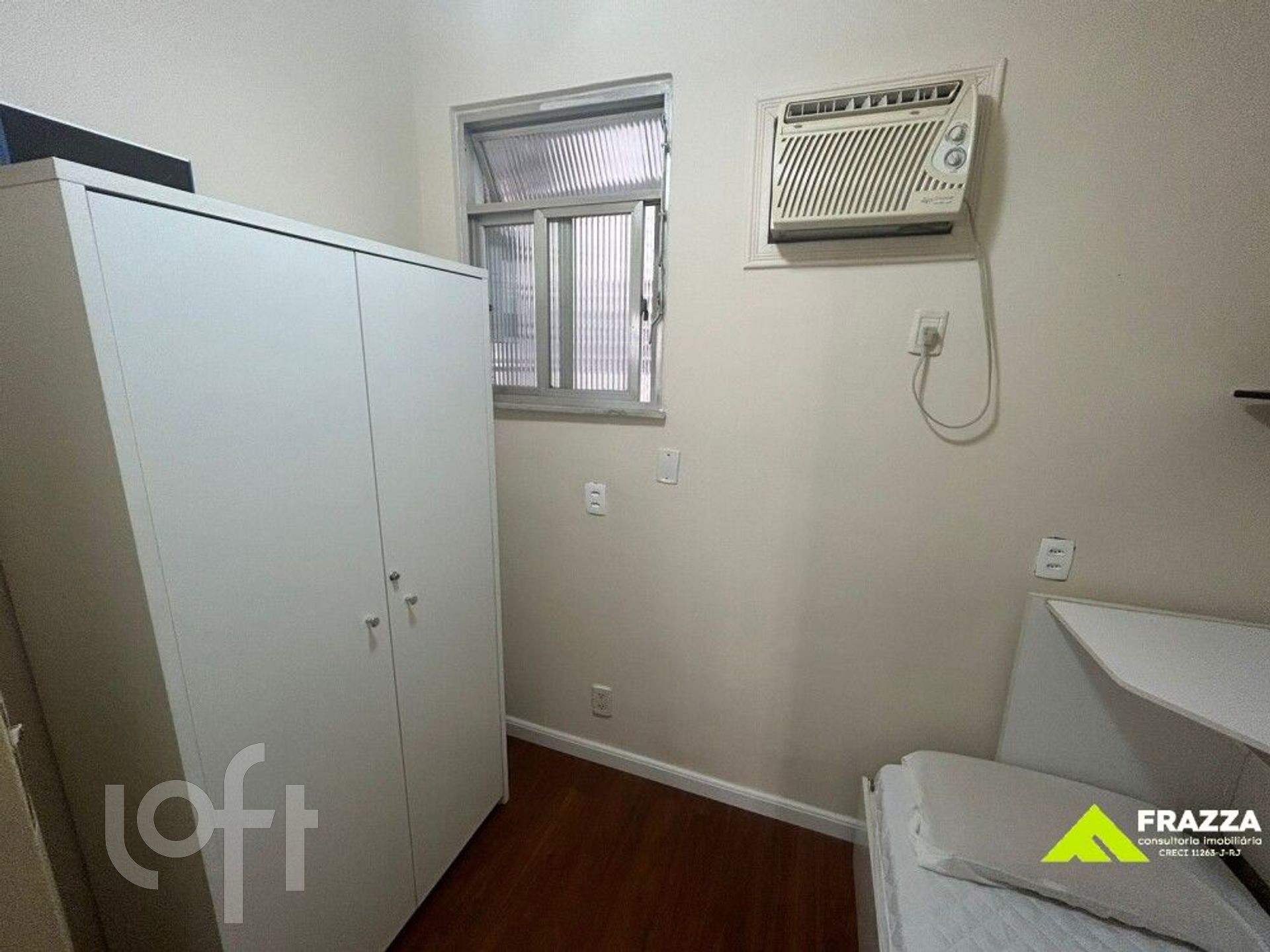 Apartamento à venda com 2 quartos, 77m² - Foto 10