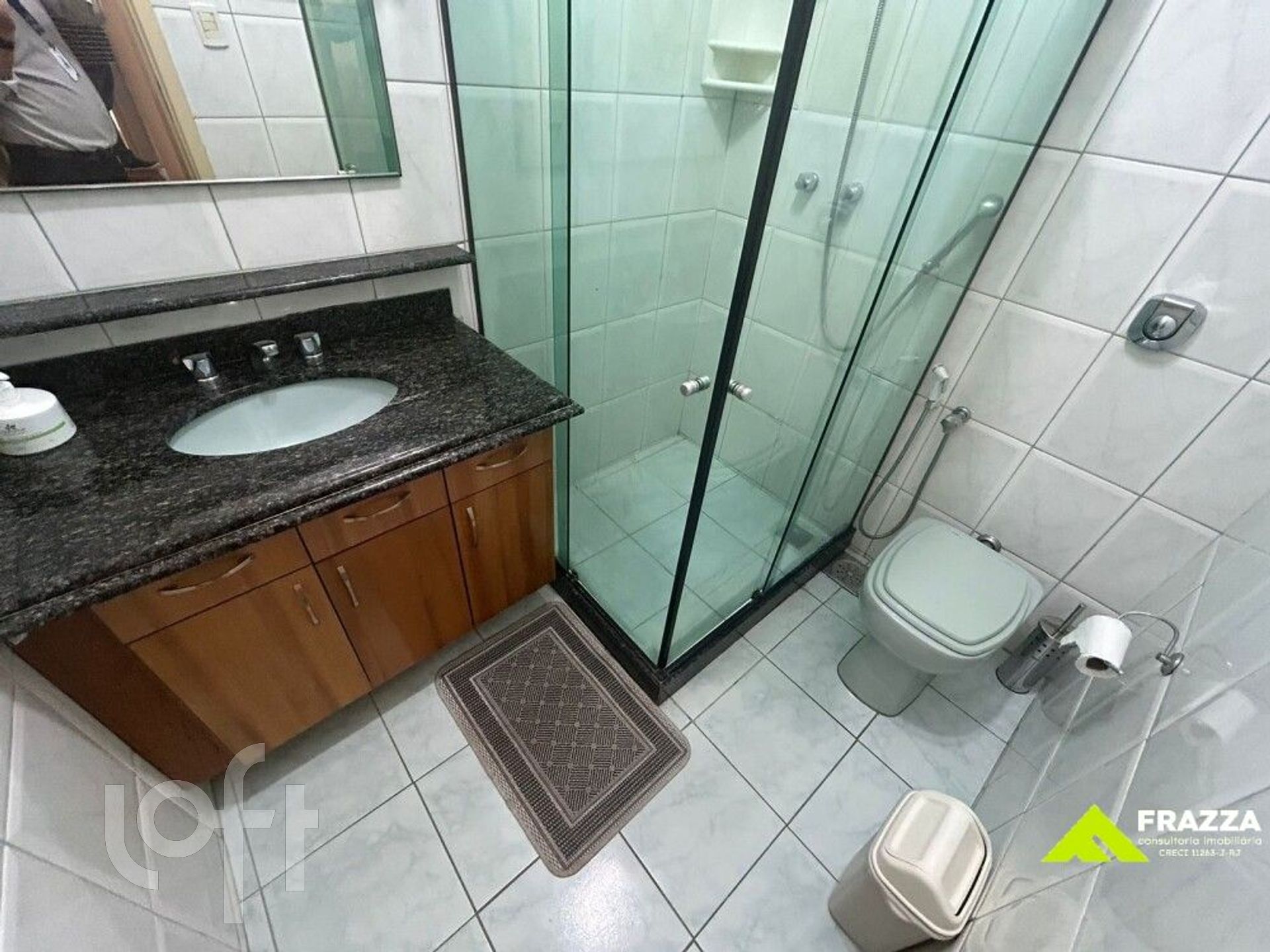 Apartamento à venda com 2 quartos, 77m² - Foto 18