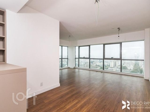 Apartamento com 46m², 1 dormitório, 1 suíte, 1 vaga, Praia de Belas em Porto Alegre