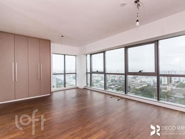 Apartamento com 46m², 1 dormitório, 1 suíte, 1 vaga, Praia de Belas em Porto Alegre