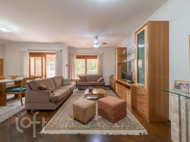 Apartamento com 154m², 3 dormitórios, 1 suíte, 2 vagas, Bela Vista em Porto Alegre