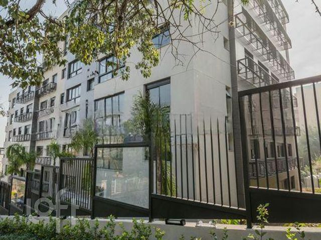 Apartamento com 100m², 3 dormitórios, 3 suítes, 2 vagas, Menino Deus em Porto Alegre