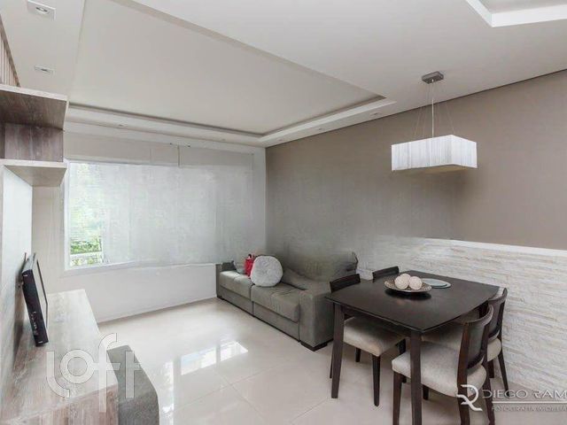 Apartamento com 65m², 2 dormitórios, 1 suíte, 1 vaga, Petrópolis em Porto Alegre