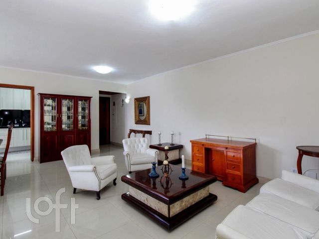 Apartamento com 126m², 3 dormitórios, 1 suíte, 2 vagas, Higienópolis em Porto Alegre
