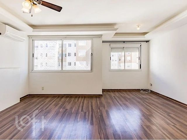 Apartamento com 65m², 2 dormitórios, 1 suíte, 1 vaga, Vila Ipiranga em Porto Alegre