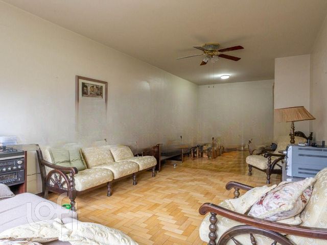 Apartamento com 110m², 3 dormitórios, 1 vaga, Rio Branco em Porto Alegre
